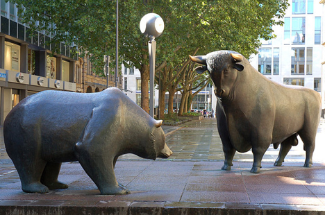 Рисунок 5. Бык и медведь перед Франкфуртской биржей